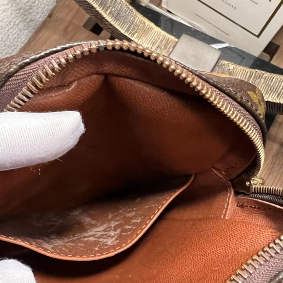 AUTHENTIC LOUIS VUITTON CROSSBODY BAG - Picture 8 of 15